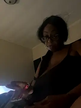 Snapshot of Goddesskarisma chatting on 11/13/25, 02:21 Goddesskarisma online show from 11/13/25, 02:21