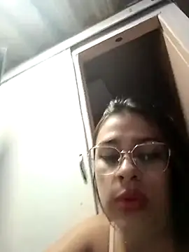 Latina sexy1 online show from 03/17/26, 12:37