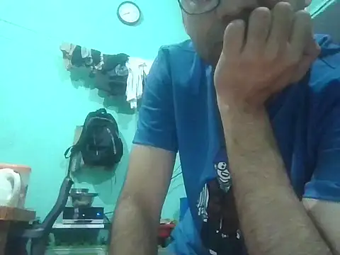 Snapshot of Exhibboi4fun chatting on 10/17/25, 02:41 Exhibboi4fun online show from 10/17/25, 02:41