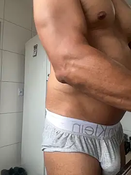 grosso-pau online show from 11/16/25, 05:18