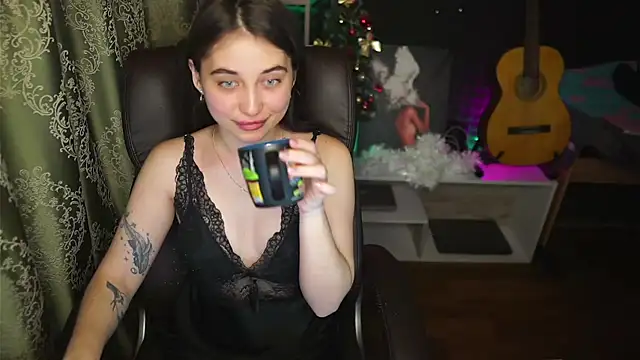 delicatedBailey online show from 01/18/25, 04:59