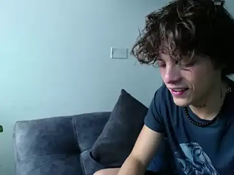 Santiago kiler online show from 12/13/24, 07:43