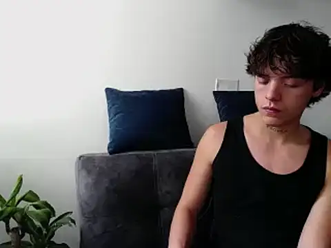 Santiago kiler online show from 12/28/24, 08:58