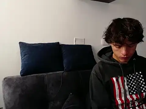 Santiago kiler online show from 12/29/24, 02:31