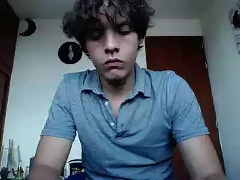 Santiago kiler online show from 01/13/25, 07:42