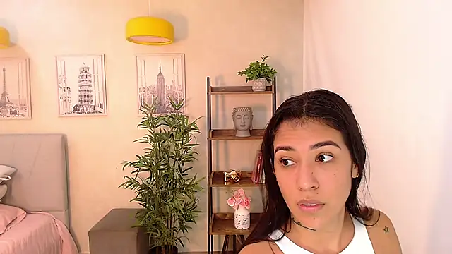 Sassy--Girl online show from 02/11/25, 06:11