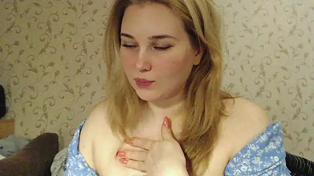 mmmPinUpGirl online show from 03/09/25, 07:05