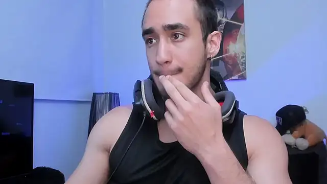 Snapshot of AlexRivera6 chatting on 12/10/24, 12:28 AlexRivera6 online show from 12/10/24, 12:28