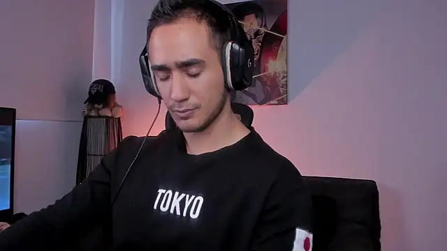 Snapshot of AlexRivera6 chatting on 02/01/25, 10:23 AlexRivera6 online show from 02/01/25, 10:23