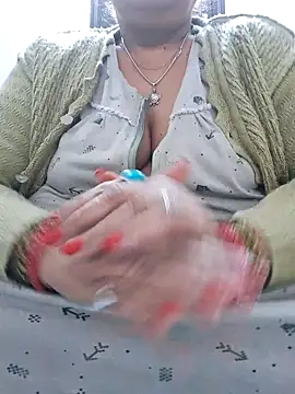 Snapshot of Kavya_XX chatting on 12/30/24, 04:40 Kavya XX online show from 12/30/24, 04:40