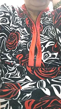 Snapshot of Kavya_XX chatting on 01/08/25, 04:11 Kavya XX online show from 01/08/25, 04:11