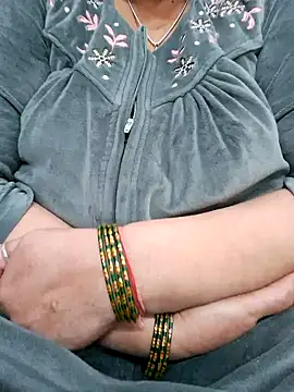 Snapshot of Kavya_XX chatting on 01/15/25, 08:16 Kavya XX online show from 01/15/25, 08:16