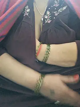 Snapshot of Kavya_XX chatting on 01/27/25, 04:22 Kavya XX online show from 01/27/25, 04:22