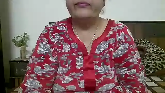 Snapshot of Kavya_XX chatting on 02/06/25, 04:10 Kavya XX online show from 02/06/25, 04:10