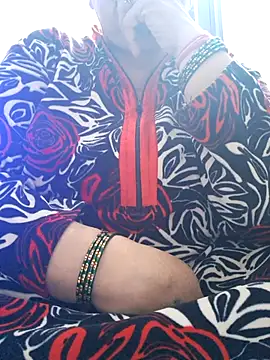 Snapshot of Kavya_XX chatting on 02/13/25, 10:34 Kavya XX online show from 02/13/25, 10:34