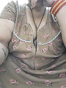 Snapshot of Kavya_XX chatting on 10/22/25, 01:50 Kavya XX online show from 10/22/25, 01:50