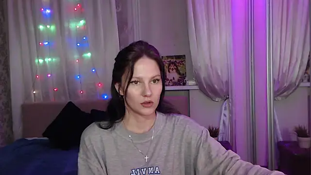 Snapshot of Zlata888 chatting on 05/14/26, 03:19 Zlata888 online show from 05/14/26, 03:19