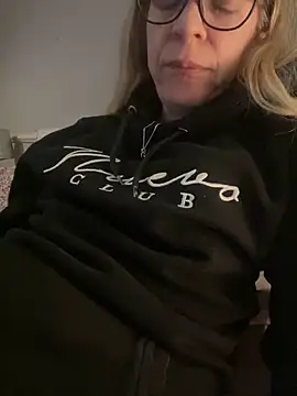 jayjencam online show from 02/15/26, 07:43