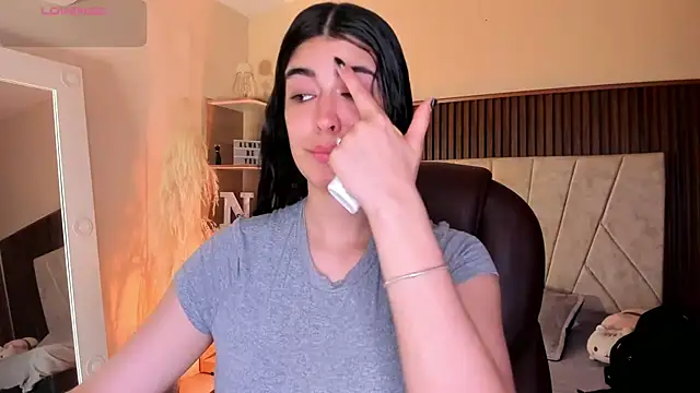  Niah  online show from 09/11/25, 08:31