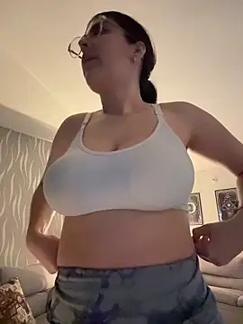  Niah  online show from 04/04/26, 02:10