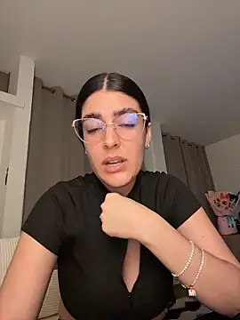  Niah  online show from 04/20/26, 02:14