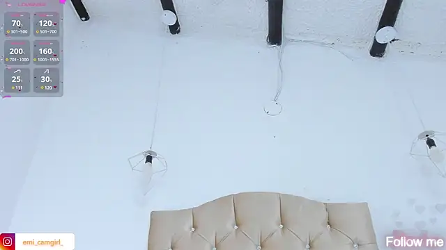 emily campbell  online show from 01/16/25, 01:47