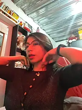 kateeen18 online show from 12/19/25, 07:15