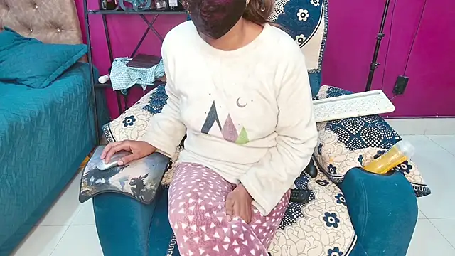 Naughty nightz online show from 12/24/24, 11:38