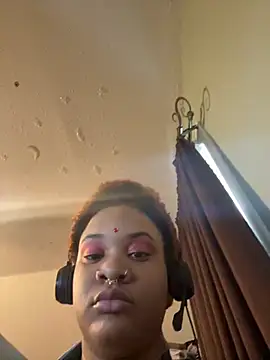 Snapshot of nickytheehawtie chatting on 02/15/26, 09:00 nickytheehawtie online show from 02/15/26, 09:00