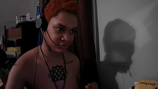 nickytheehawtie online show from 05/04/26, 12:17