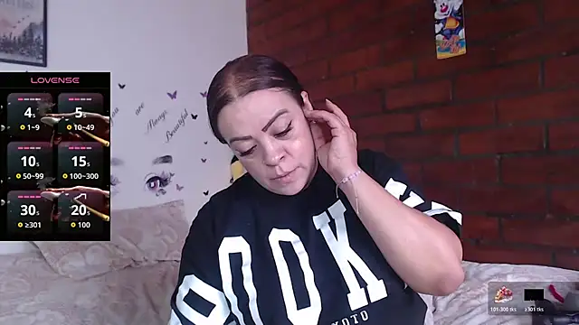 LIila28six online show from 04/17/26, 03:37