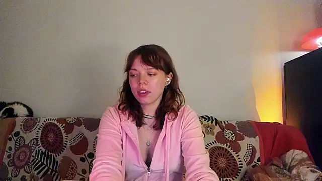 Snapshot of ClancyMorissey chatting on 01/05/25, 08:10 ClancyMorissey online show from 01/05/25, 08:10