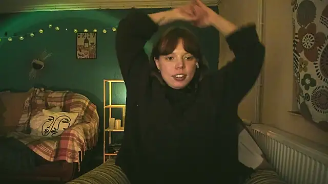 Snapshot of ClancyMorissey chatting on 02/19/25, 08:41 ClancyMorissey online show from 02/19/25, 08:41