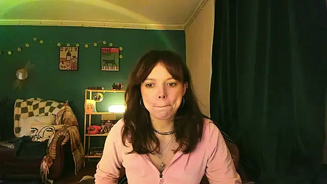 Snapshot of ClancyMorissey chatting on 10/19/25, 07:14 ClancyMorissey online show from 10/19/25, 07:14