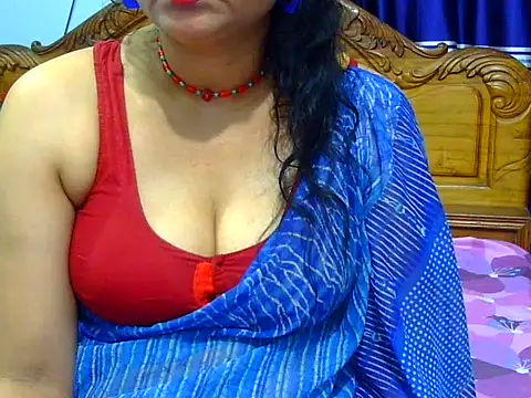 Snapshot of Daneldayna chatting on 04/22/26, 06:53 Daneldayna online show from 04/22/26, 06:53