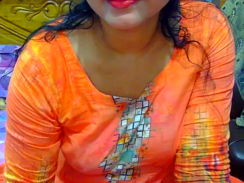 Snapshot of Daneldayna chatting on 05/17/26, 10:22 Daneldayna online show from 05/17/26, 10:22