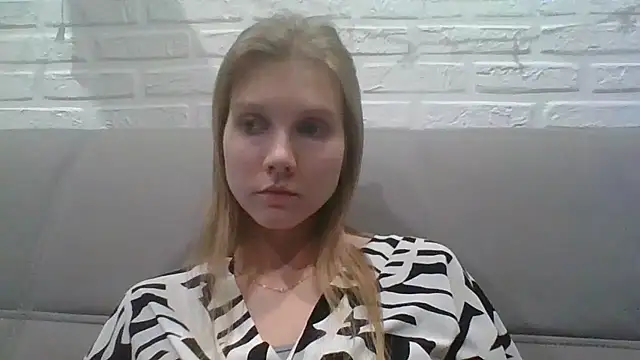 MaryMiton online show from 10/19/25, 01:01