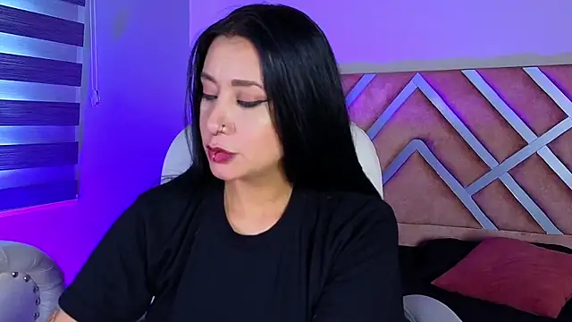  kelly hous36 online show from 02/18/25, 06:58