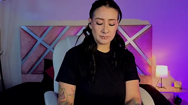  kelly hous36 online show from 04/11/26, 01:15