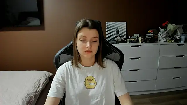 SoniNesti online show from 03/24/26, 02:22