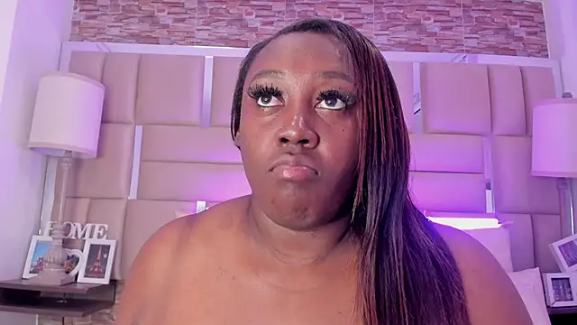 ShaniaBrownn online show from 09/13/25, 07:35