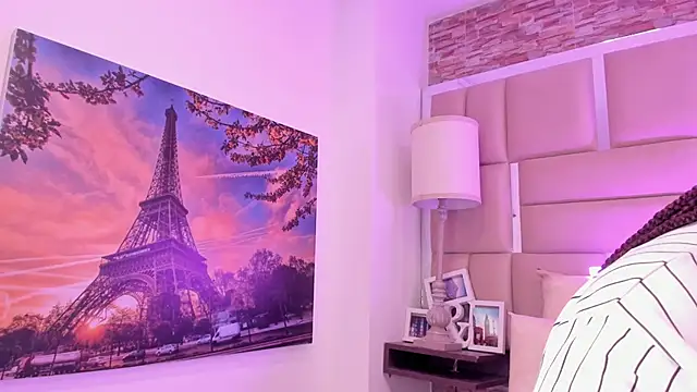 ShaniaBrownn online show from 05/23/26, 07:40