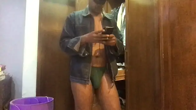 Snapshot of bangalidickolo chatting on 02/09/25, 01:46 bangalidickolo online show from 02/09/25, 01:46