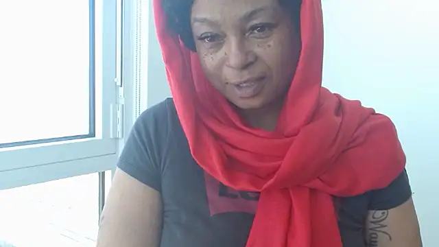 MSweetLindaParks online show from 04/10/26, 05:28