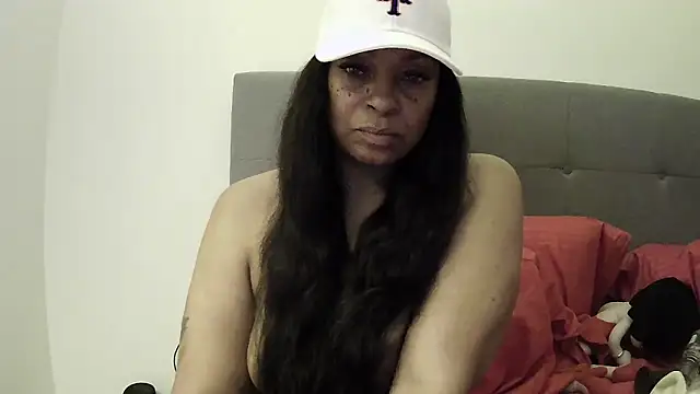 MSweetLindaParks online show from 06/14/26, 05:20