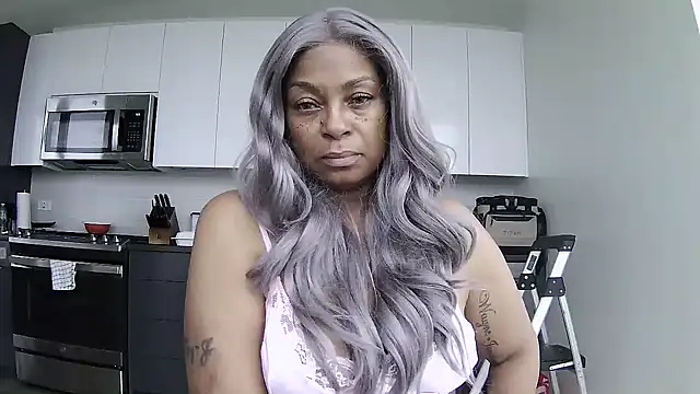 MSweetLindaParks online show from 07/07/26, 11:25