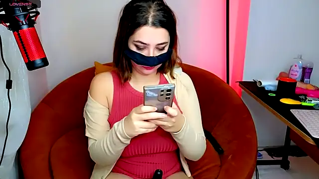  L0VE ME online show from 01/17/25, 01:46