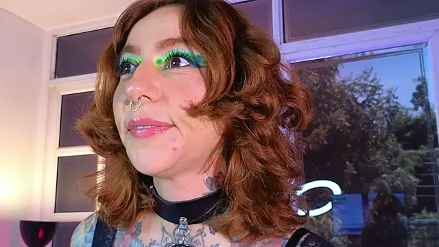 Evangelyne 1 online show from 09/30/25, 03:50