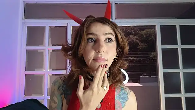 Evangelyne 1 online show from 10/09/25, 03:54