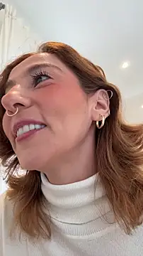 Evangelyne 1 online show from 11/16/25, 01:39